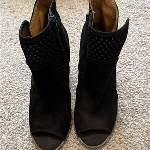 Lucky Brand Black Suede Open Toe Ankle Booties Size 10